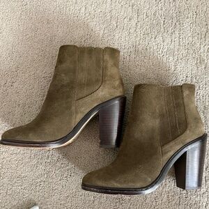 Joie Suede Ankle Boot Green Size 8